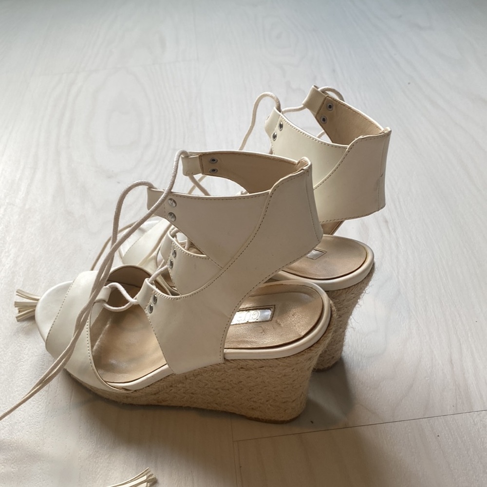Guess White Tie Tassel Wedges - Picture 3 of 5